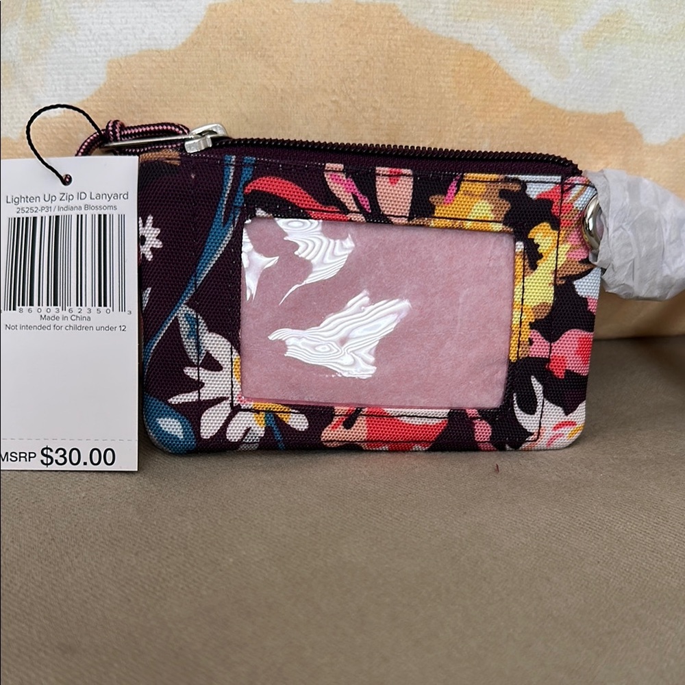 NWT Vera Bradley lighten up zip lanyard in Indiana Blossoms